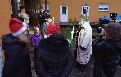 Zbiralna decembrska akcija Dom Malči Beličeve